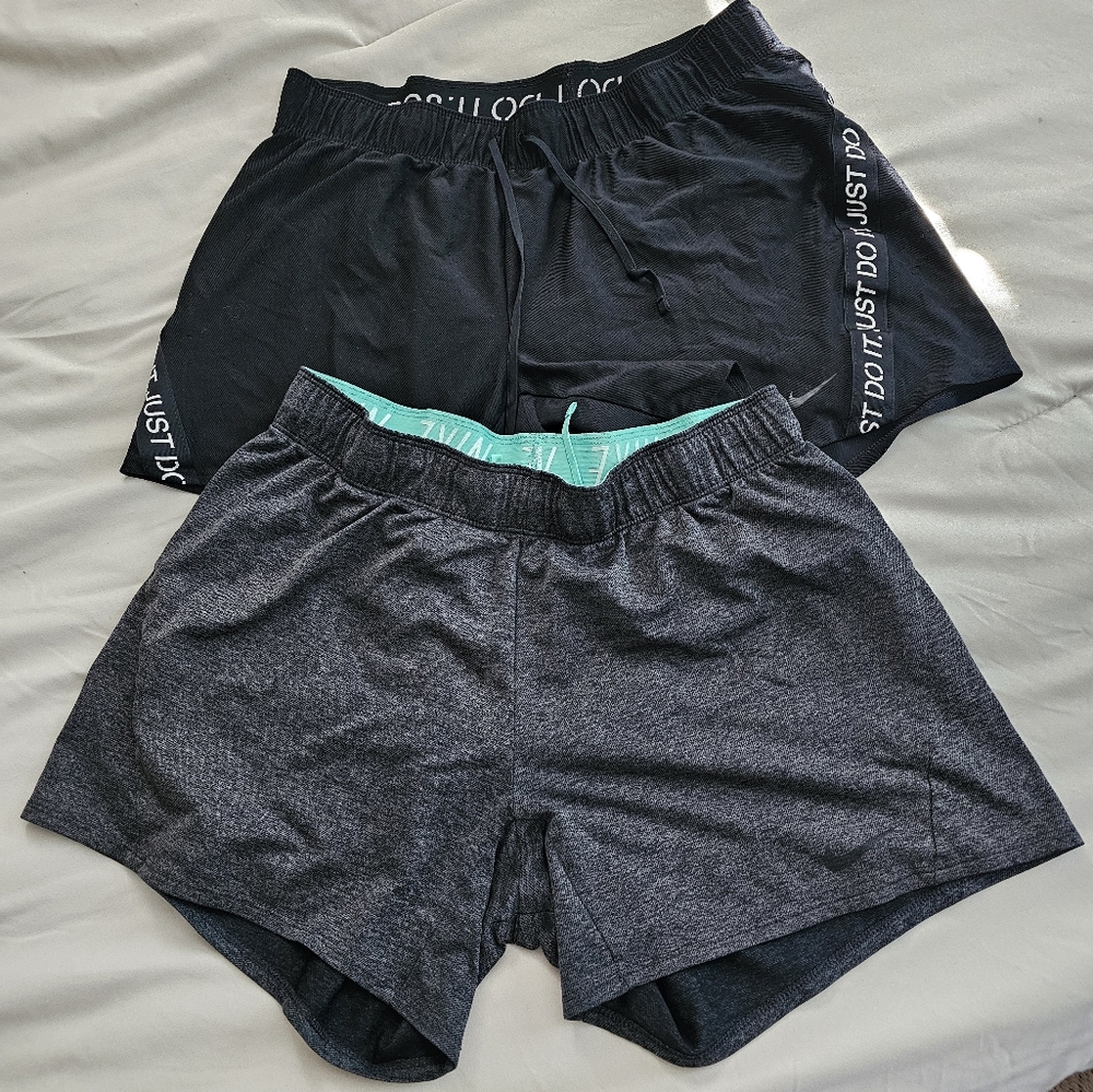 Nike Dri-Fit Womans Shorts Medium